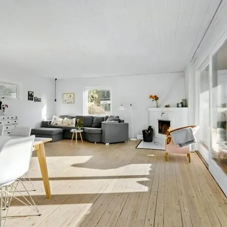 Ferienhaus With Garden Near Tisvilde Græsted