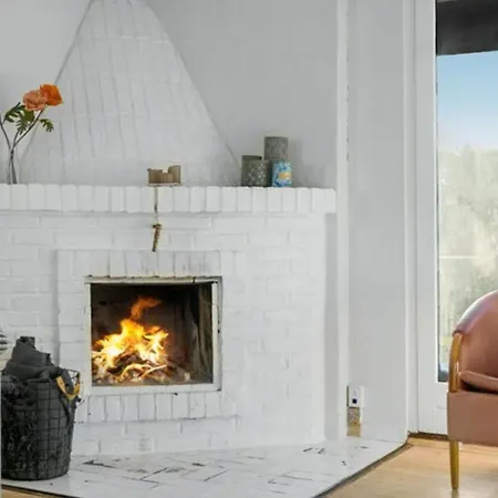 With Garden Near Tisvilde Semesterbostad *