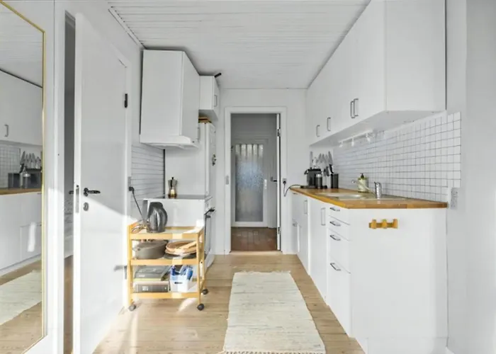 With Garden Near Tisvilde Semesterbostad