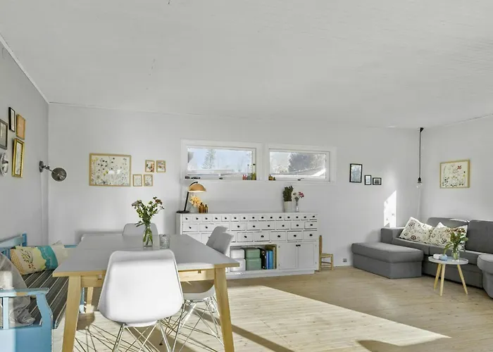 With Garden Near Tisvilde * Græsted